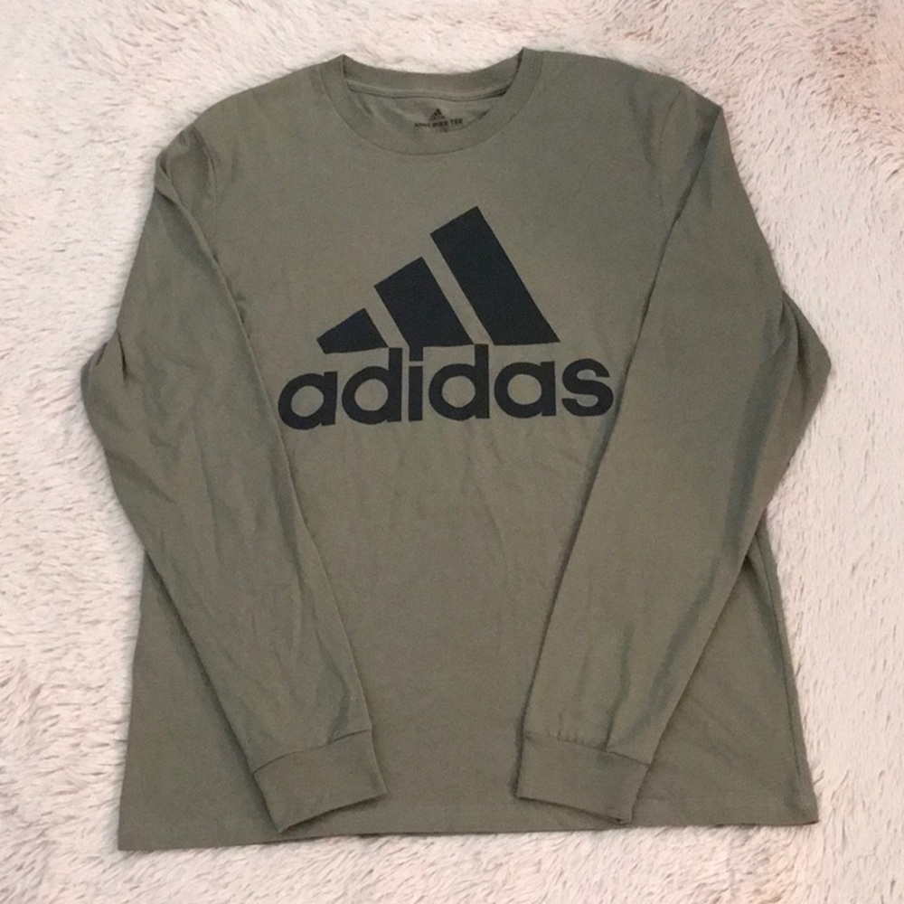 Adidas ‘Basic Logo’ Amplifier Long Sleeve.